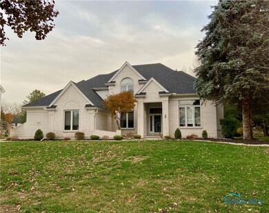 5 bedroom/4.5 bath in Sylvania Township!