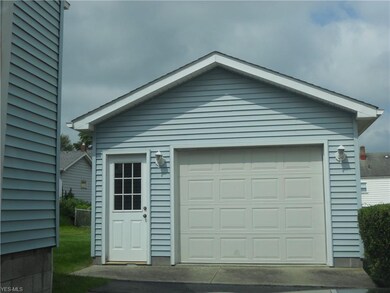 125 Iroquois St, Struthers, OH 44471 - photo 3