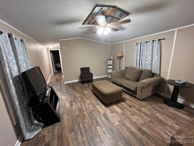 6788 Denver Heights Cir, Denver, NC 28037 - photo 3