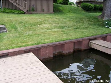 Waterfront/Dock/Pier