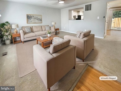 16946 Monmouth Ct, Dumfries, VA 22026 - photo 2