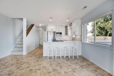 208KingsLandingCourt-06