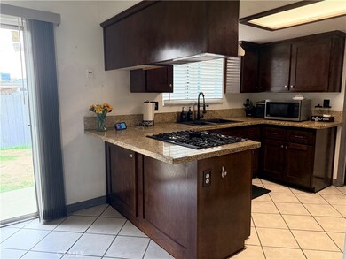 715 Crane St, Bakersfield, CA 93306 - photo 4