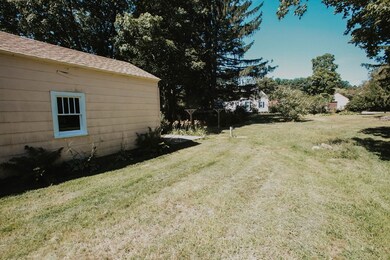 670 Wheelwright Rd, Barre, MA 01005 - photo 6