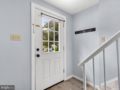 19313 Running Cedar Ct, Germantown, MD 20876 - photo 3