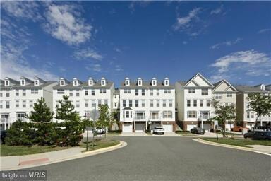 13680 Salk St unit 274, Herndon, VA 20171 - photo 2