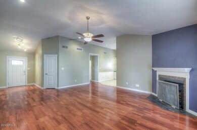 Living Room (4)-SMALL