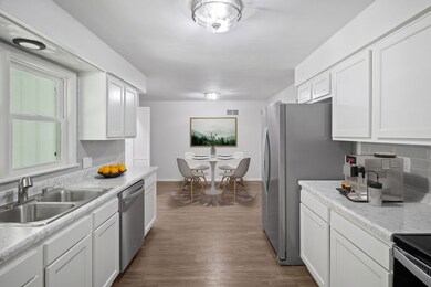 416 Stuart Cir, Anderson, IN 46012 - photo 6