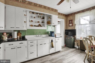 535 March St, Reading, PA 19607 - photo 7