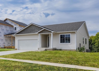 4396 Honey Bee Ridge, Des Moines, IA 50317 - photo 2