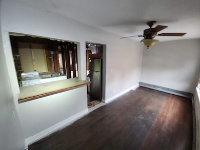 Upper level kitchen 3