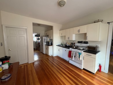 134 Elm St, Cambridge, MA 02139 - photo 3
