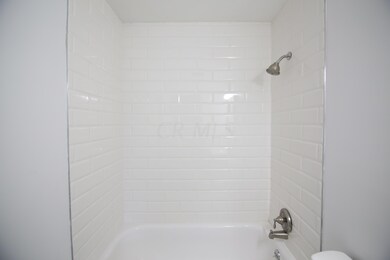 1st Floor Bath