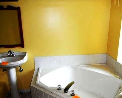 111 S River St, Batavia, IL 60510 - photo 2