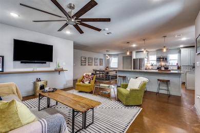 409 W Johnson St, Denison, TX 75020 - photo 5