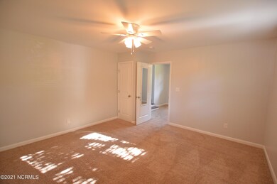 1021 Daniel Ct, Jacksonville, NC 28540 - photo 7