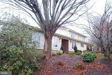 9917 Millrace Ln, Marshall, VA 20115 - photo 2