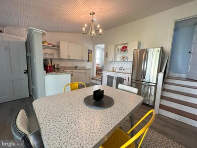 1010 Lossing Ave, Colonial Beach, VA 22443 - photo 7