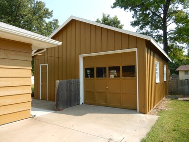 25' x 21' Workshop