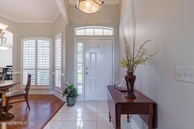 7 Foyer-2