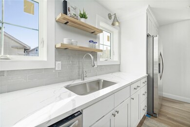 17 Nobert St unit 2, Warren, RI 02885 - photo 5