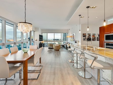 The Martin unit 1109, Las Vegas, NV 89103 - photo 4