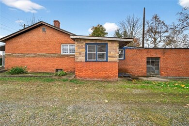 7087 Mackenzie Rd, Olmsted, OH 44138 - photo 4