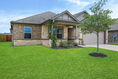 731 Rim Water Dr, Alvin, TX 77511 - photo 2