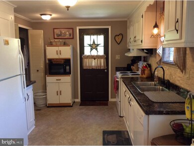 112 S Pond Dr, Mount Laurel, NJ 08054 - photo 6