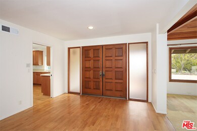 Double entry doors