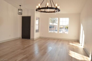 2690 Holy Cross Dr, Las Vegas, NV 89156 - photo 5