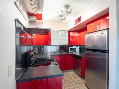 2672 E. Oakleaf DR.--15