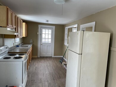 Kitchen (back unit)