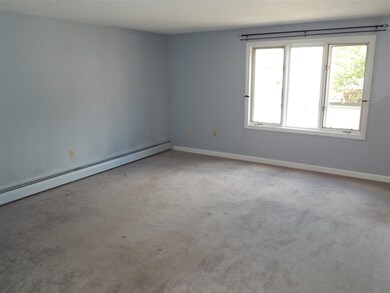 184 Valley Way W unit 184, Manchester, NH 03102 - photo 6