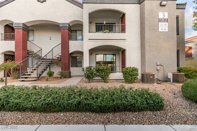 950 Seven Hills Dr unit 311, Henderson, NV 89052 - photo 2