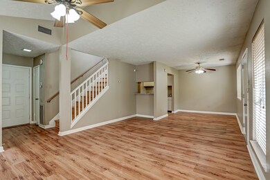 7834 Winehill Ln, Houston, TX 77040 - photo 2