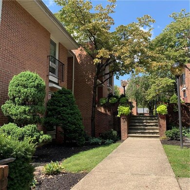 135 E Market St unit C4, Bethlehem, PA 18018 - photo 2