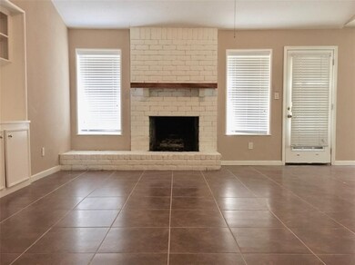 6031 Darkwood Dr, Houston, TX 77088 - photo 3