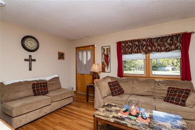 1535 Evergreen Ave, Des Moines, IA 50320 - photo 3