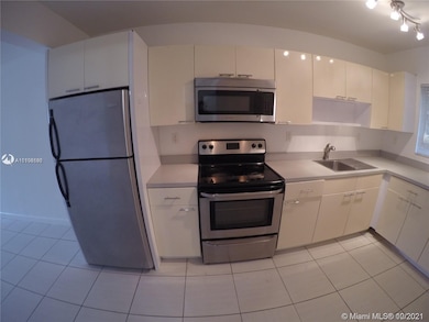 525 79th St unit 3, Miami Beach, FL 33141 - photo 3