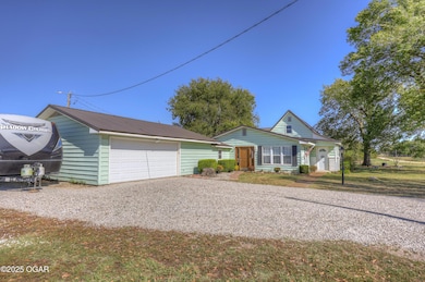 3617 SW Center Rd, Columbus, KS 66725 - photo 4