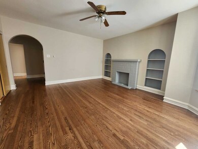 2724 W Glenlake Ave unit 2, Chicago, IL 60659 - photo 3