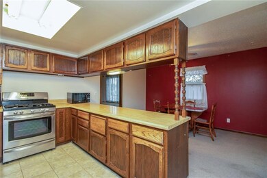 1440 E 27th Ct, Des Moines, IA 50317 - photo 6