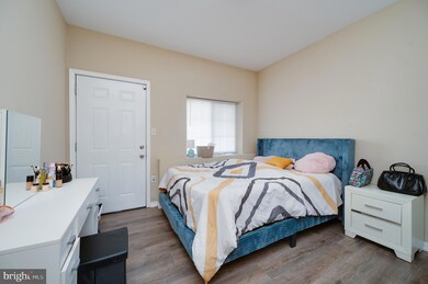 1233 Green St, Reading, PA 19604 - photo 4