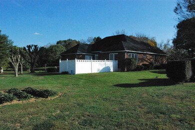 250 Collett Bridge Rd, Alvaton, KY 42122 - photo 7