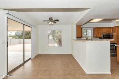 kitchen_dining_room_slab_granite