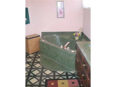 Luxury master bath with seperate shower and whirlp