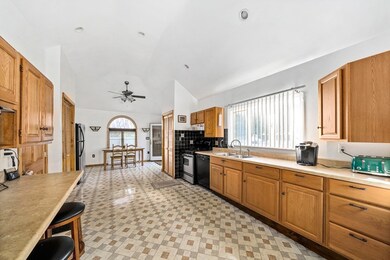 10 Evans St, North Weymouth, MA 02191 - photo 6