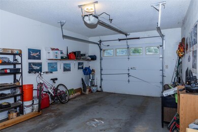 903 Melanie Ln, Keene, TX 76059 - photo 4