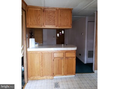 576 W Forest Grove Rd unit 20, Vineland, NJ 08360 - photo 5